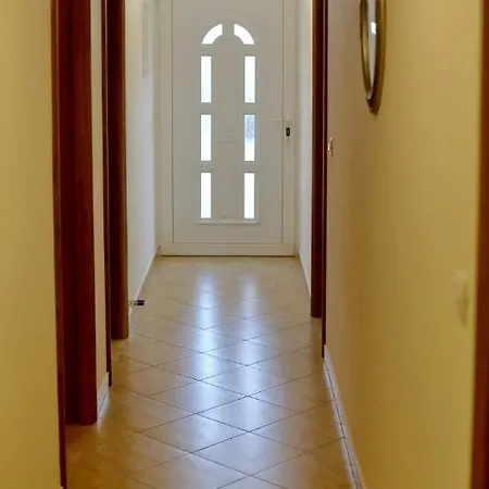 Apartment 16641a Sukosan